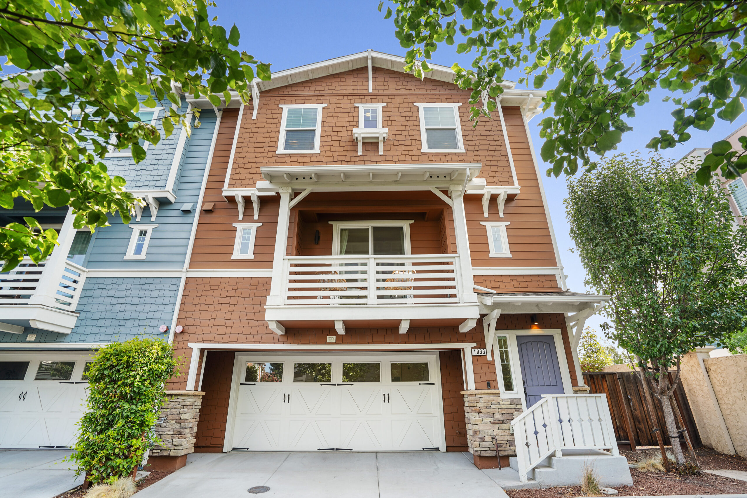 1099 Interlaken Terrace